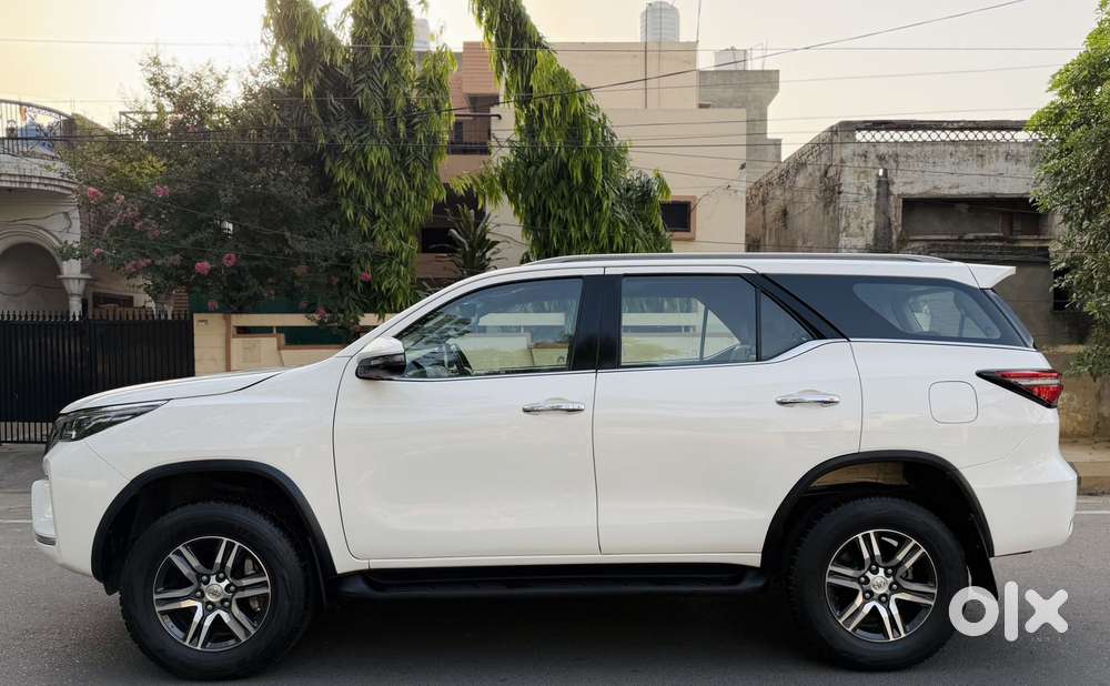Toyota Fortuner 4x2 At 2.8 Diesel, 2022, Diesel