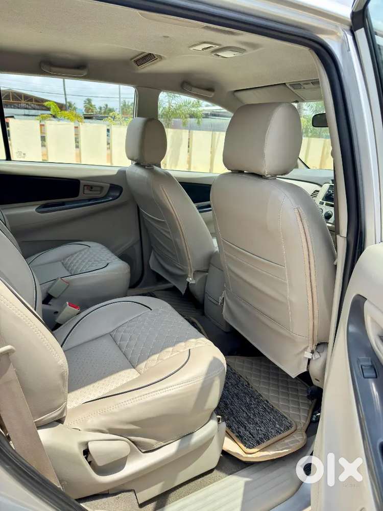 Toyota Innova 1st Owner 2014