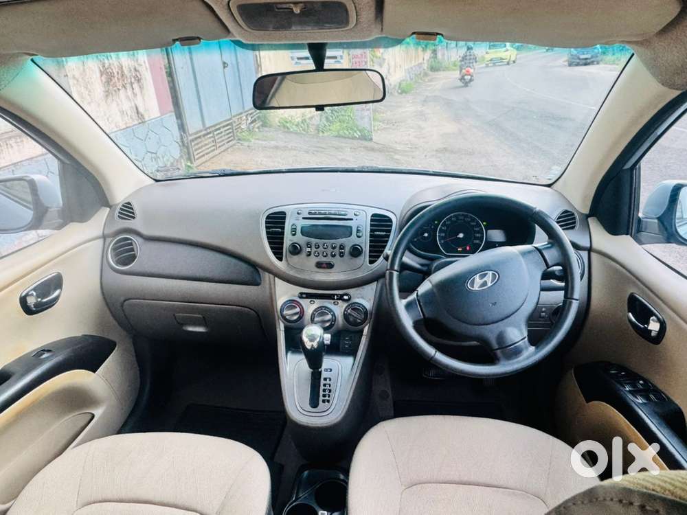 Hyundai I10 Sportz Automatic Petrol 2011 New Papers