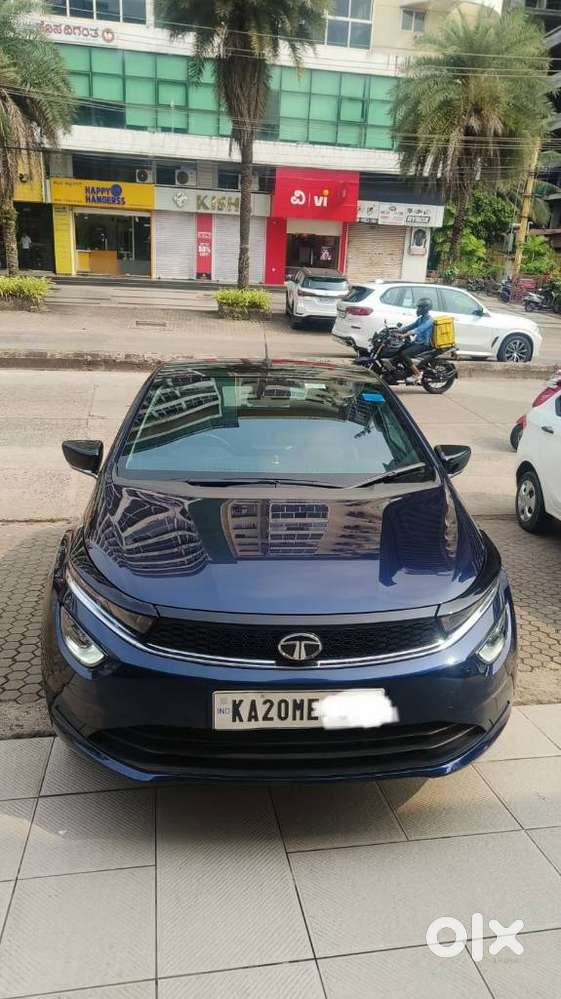 Tata Altroz 1.2 Xta Petrol Dct, 2022, Petrol