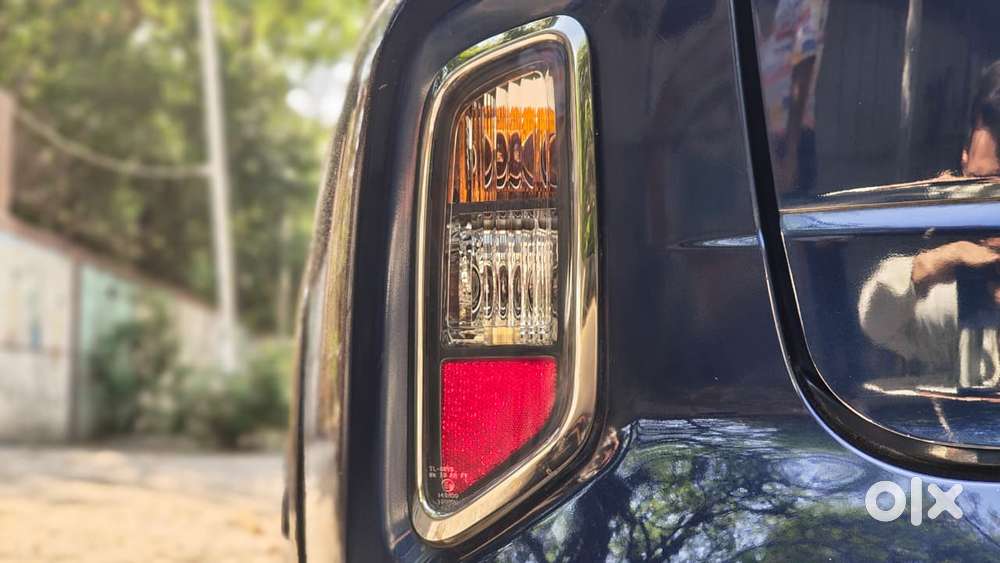 Maruti Suzuki Grand Vitara 1.5 Alpha Plus Intelligent Hybrid Ecvt, 2..