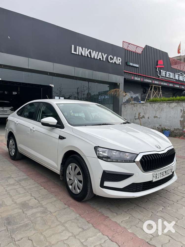 Skoda Slavia Active 1.0l Tsi Mt, 2022, Petrol