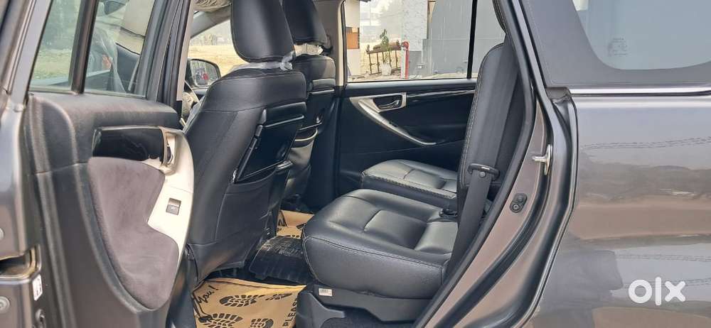 Toyota Innova Crysta 2.4 V, 2018, Diesel