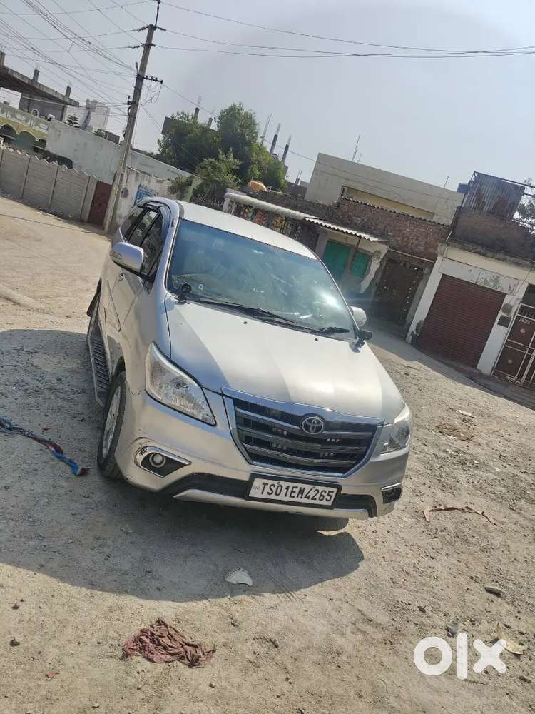 Toyota Innova Hycross 2007