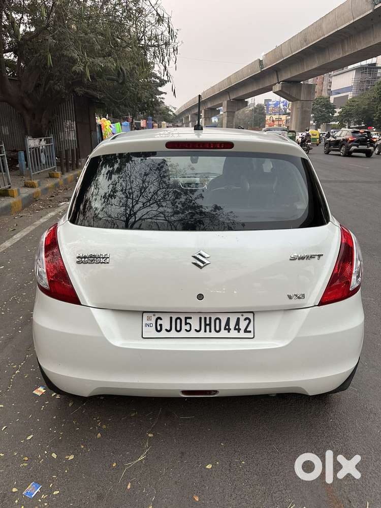 Maruti Suzuki Swift 1.2 Vxi (o), 2014, Petrol