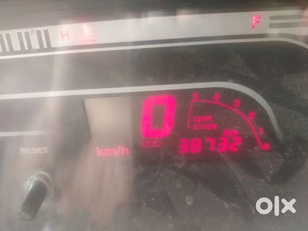 Mahindra Bolero 17