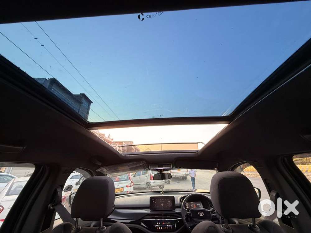Tata Safari Pure Plus S Dark Editon 28 Dec 2024