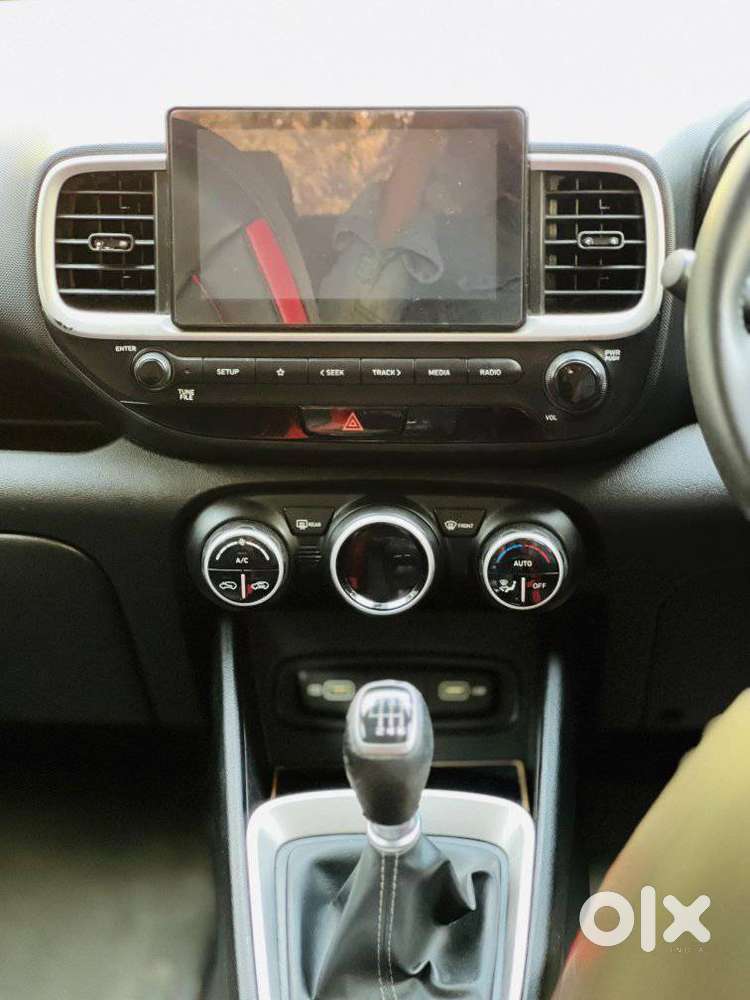 Hyundai Venue Sx Mt, 2022, Diesel