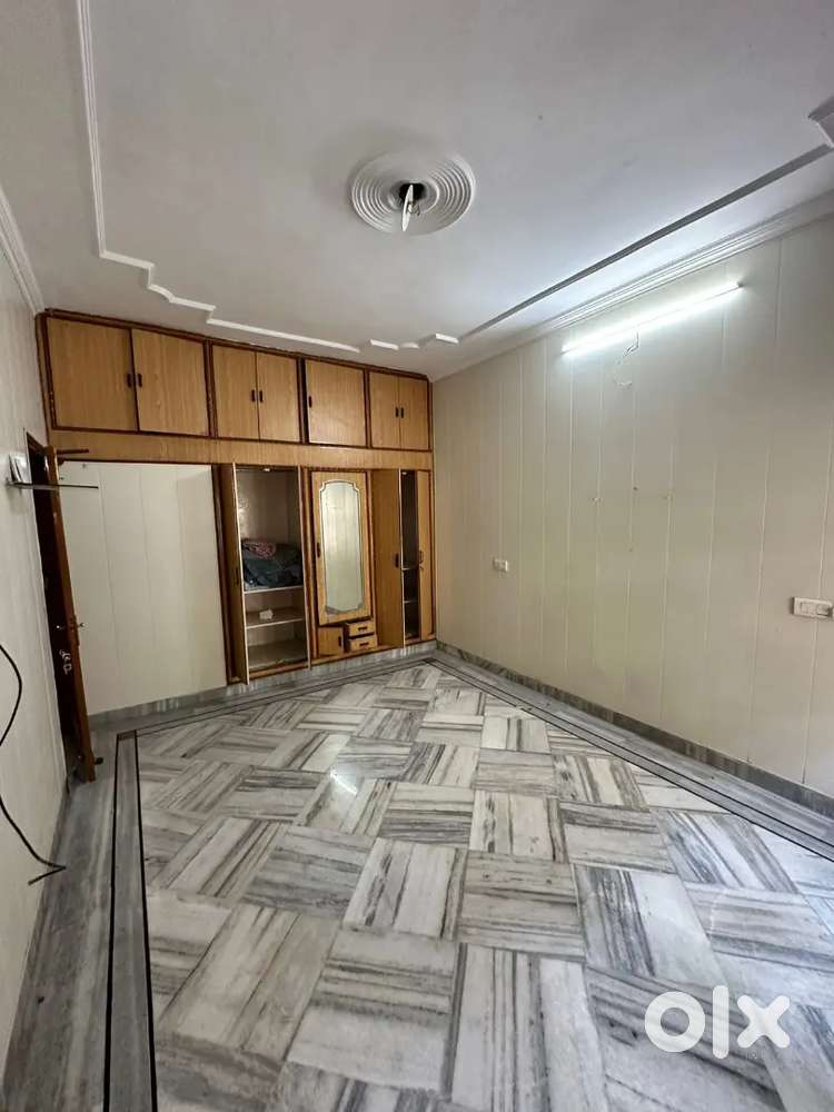 Owner free ground floor 2 BHK house for rent