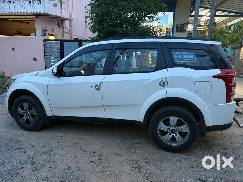 Mahindra Xuv500 W8 2012