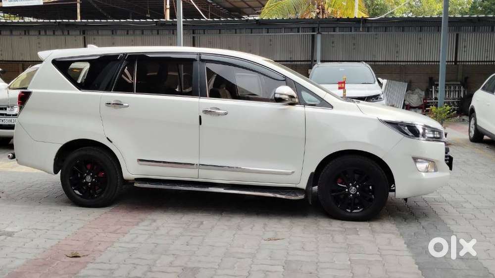 Toyota Innova Crysta 2.4 V, 2017, Diesel