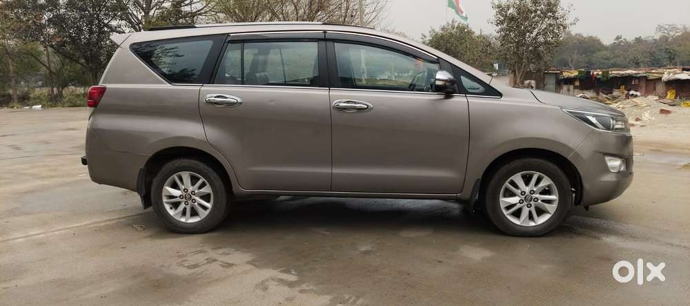 Toyota Innova Crysta 2.8z Automatic, 2017, Diesel