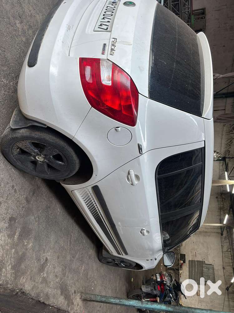 Skoda Fabia Petrol Manual 2013