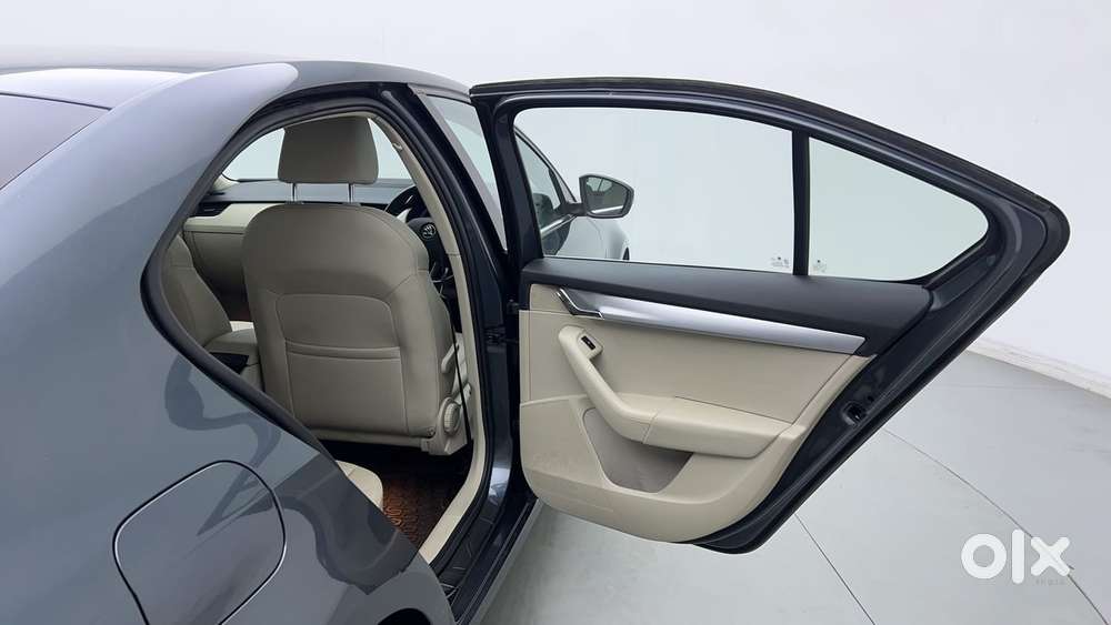 Skoda Octavia 1.8 Tsi Style At, 2018, Petrol