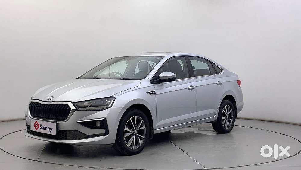 Skoda Slavia Style 1.0l Tsi At, 2022, Petrol