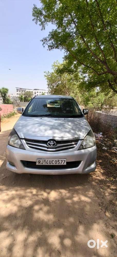 Toyota Innova 2010 Diesel Well Maintained