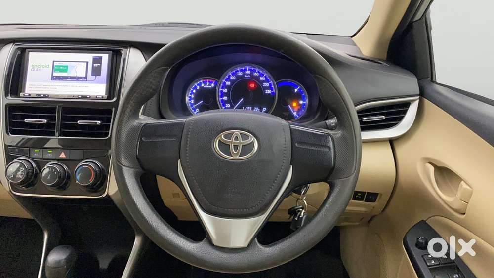 Toyota Yaris J Cvt, 2020, Petrol