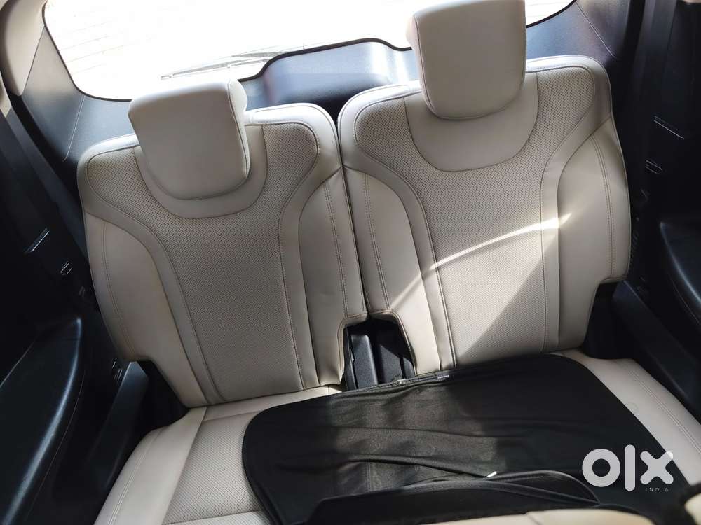 Mahindra Xuv700 Ax7 Luxury Pack Awd, 2024, Diesel