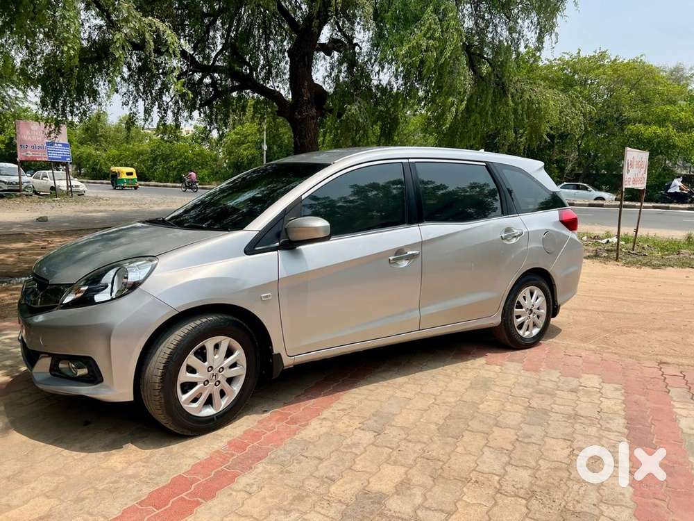 Honda Mobilio 2015 Cng & Hybrids Well Maintained