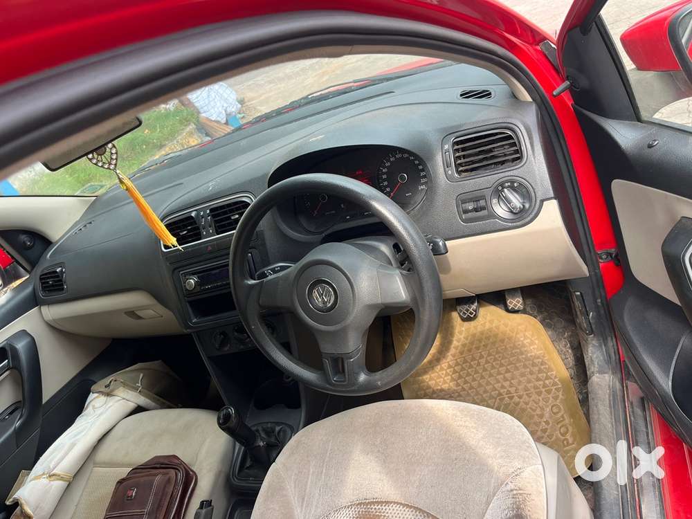 Volkswagen Polo Petrol Manual 2012