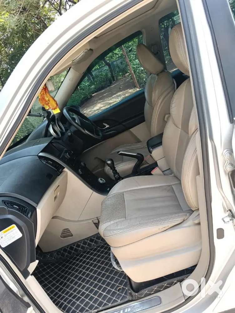 Mahindra Xuv500 2016 Top End Vehicle