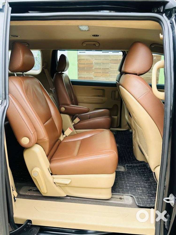 Kia Carnival Premium, 2020, Diesel