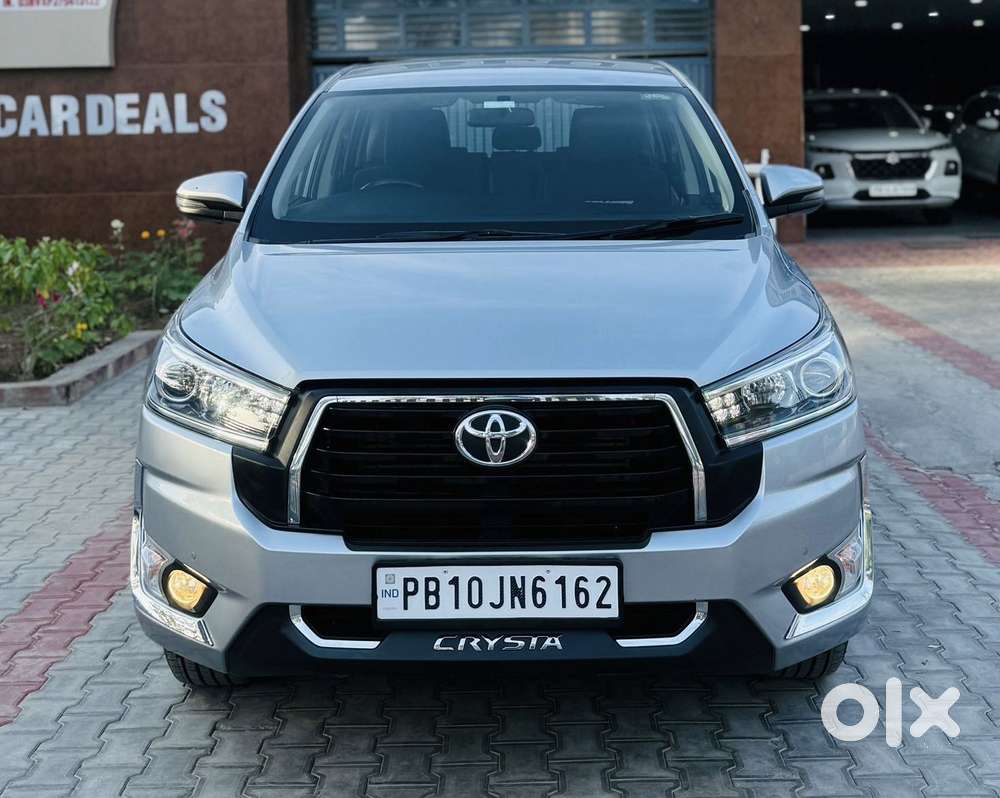 Toyota Innova Crysta 2.7 V, 2022, Diesel