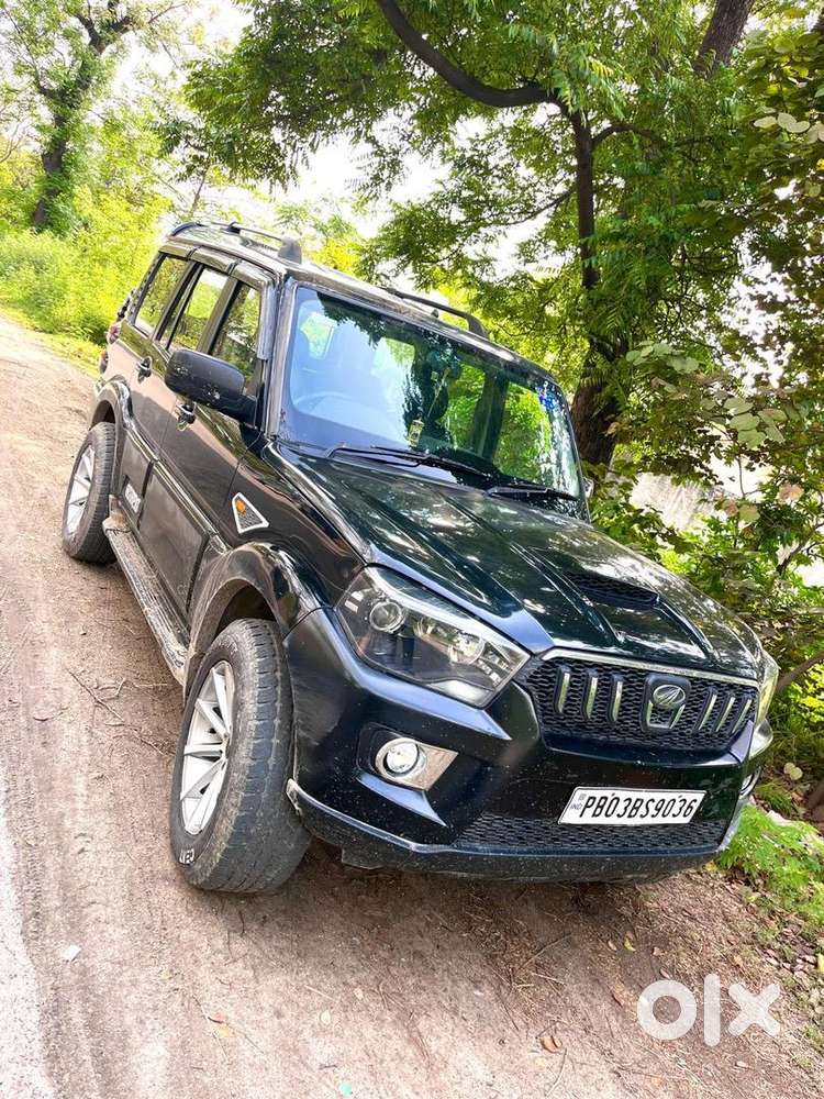 Mahindra Scorpio Classic 2014 Diesel 140000 Km Driven
