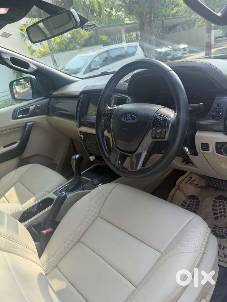 Ford Endeavour 3.2 Titanium At 4x4, 2017, Diesel