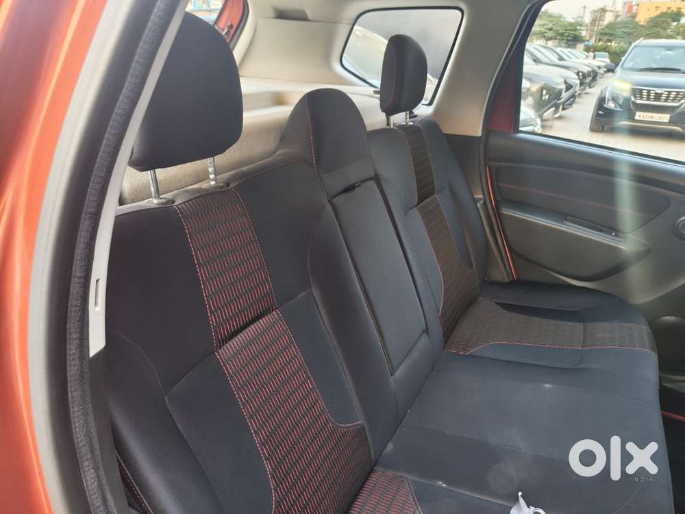 Renault Duster Petrol Rxs Cvt, 2017, Petrol