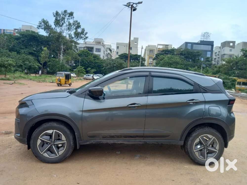 Tata Nexon Creative Plus 1.2 Revotron Petrol 7dca, 2023, Petrol