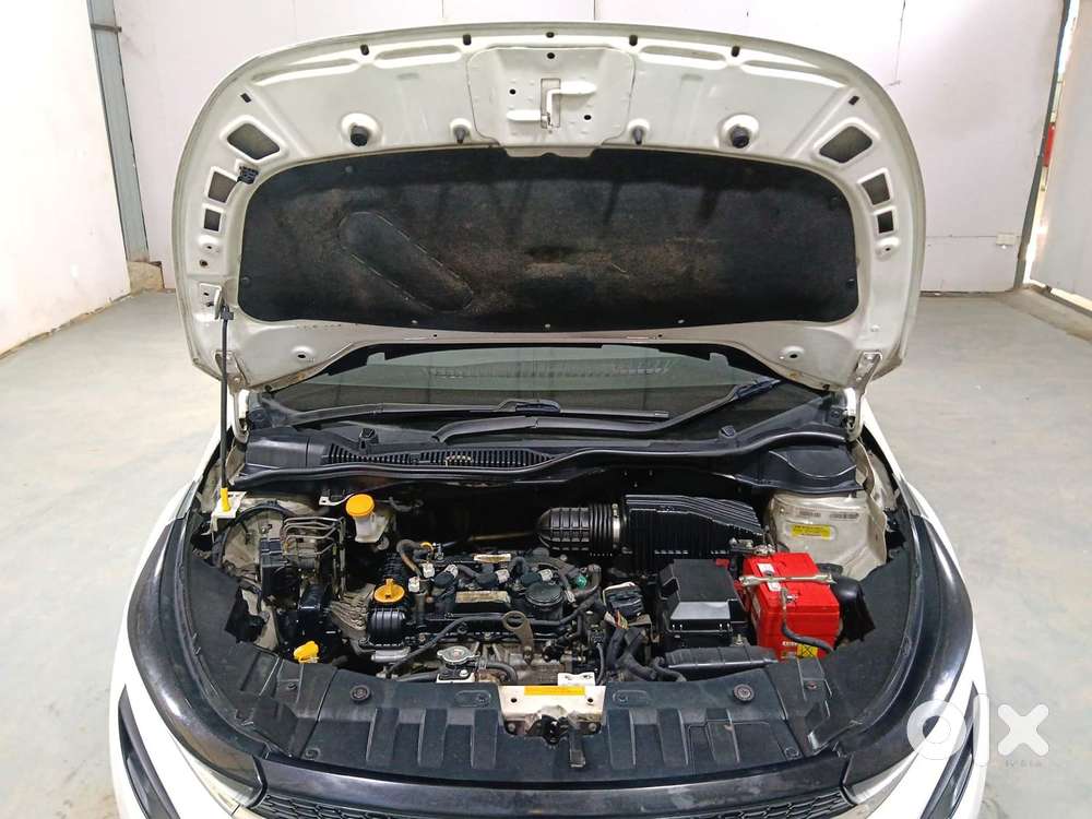 Tata Altroz 1.2 Xe Rhytm Petrol, 2020, Petrol
