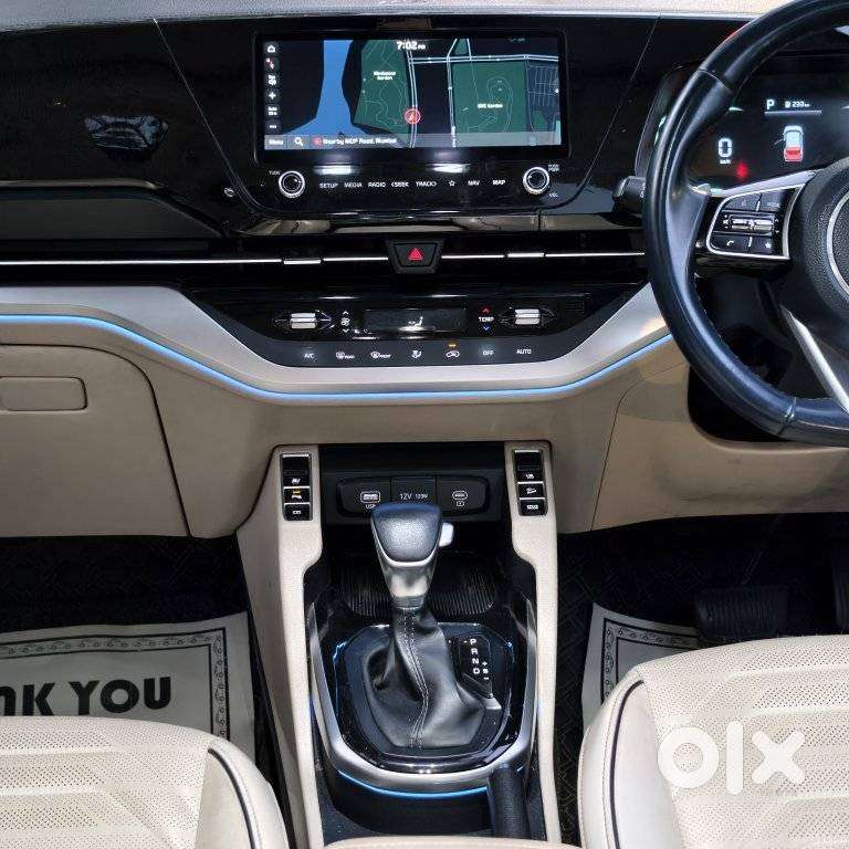 Kia Carens 1.4 Luxury Plus 6 Str, 2022, Petrol