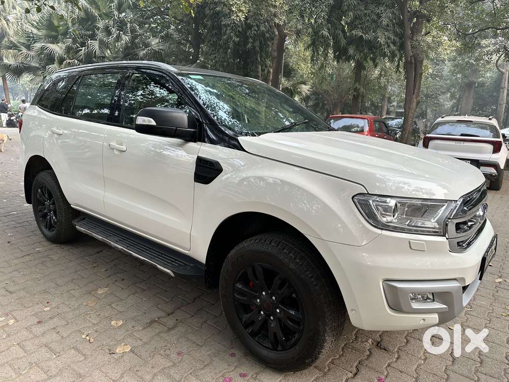 Ford Endeavour 3.2 Titanium At 4x4, 2016, Diesel