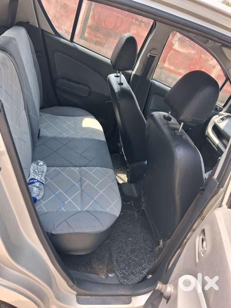 Maruti Suzuki Ritz, 2012, Petrol