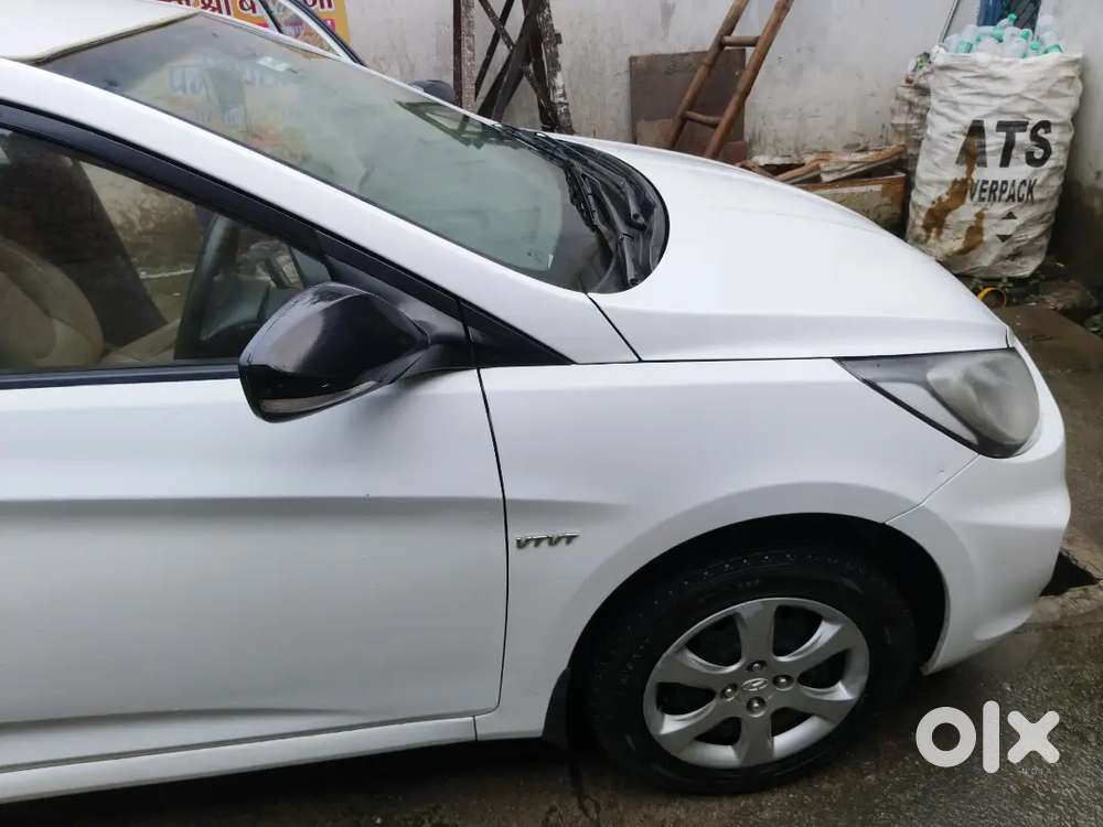 Hyundai Verna 2013 October Petrol Well Maintained