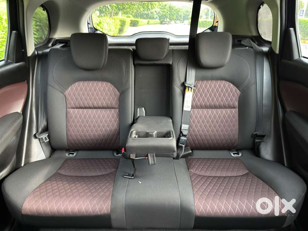 Maruti Suzuki Grand Vitara 1.5 Delta Smart Hybrid At, 2024, Petrol