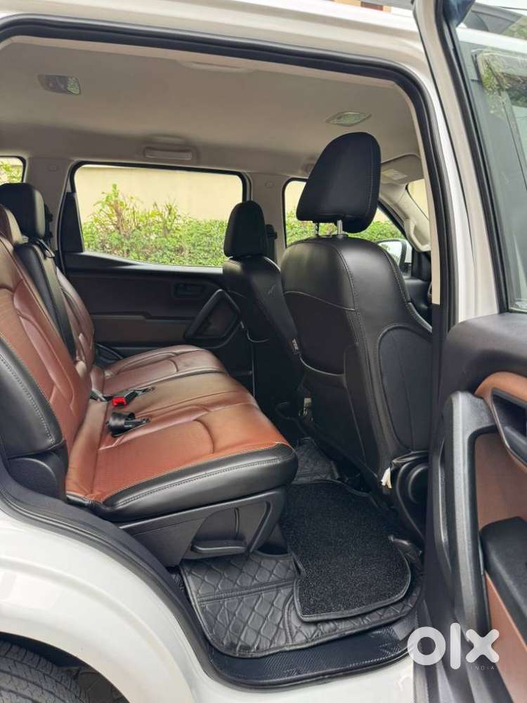 Mahindra Scorpio-n 2.0 Z4 Petrol Mt 7 Str, 2023, Petrol