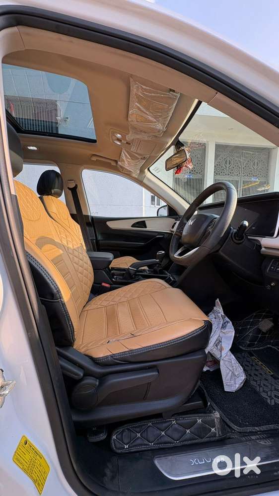 Mahindra Xuv700 2.2 Ax 5 Diesel Mt 7 Str, 2024, Diesel