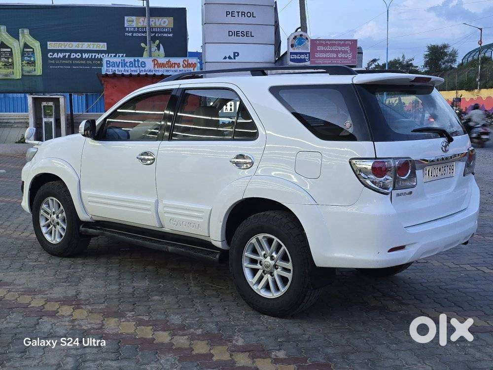 Toyota Fortuner 3.0 4x4 Manual, 2012, Diesel