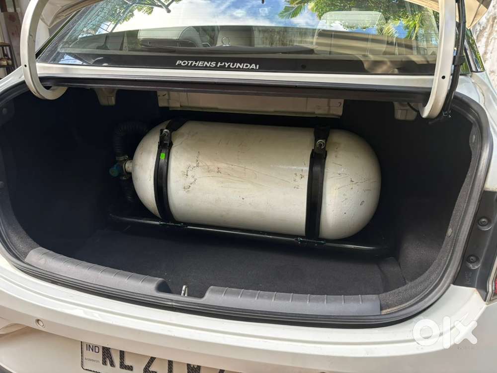 Hyundai Aura 2022 Cng & Hybrids Well Maintained