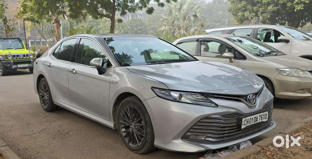 Toyota Camry Hybrid, 2019, Petrol