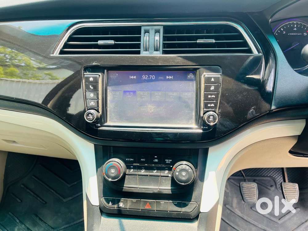 Mahindra Marazzo M6 8str, 2019, Diesel
