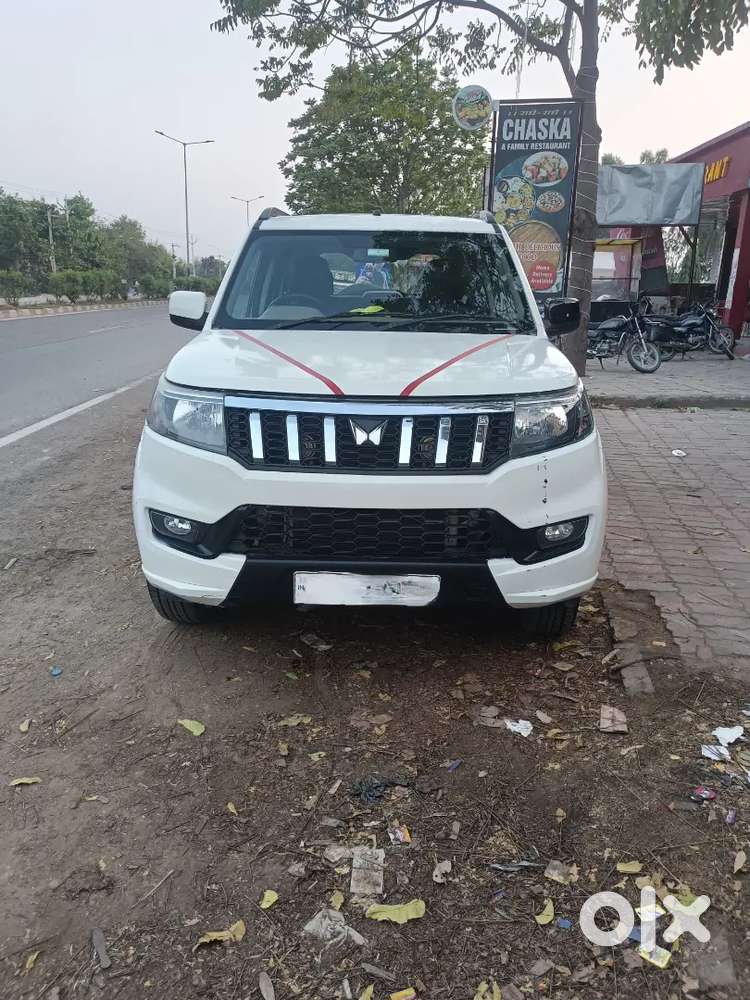 Mahindra Tuv 300 2015 Diesel 85000 Km Driven