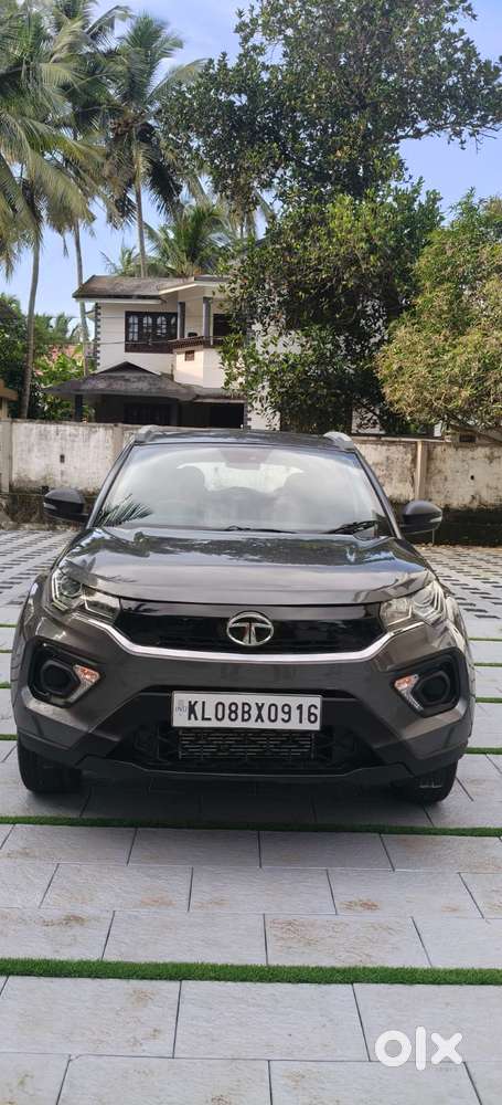 Tata Nexon 1.5 Revotorq Xm (s), 2022, Petrol