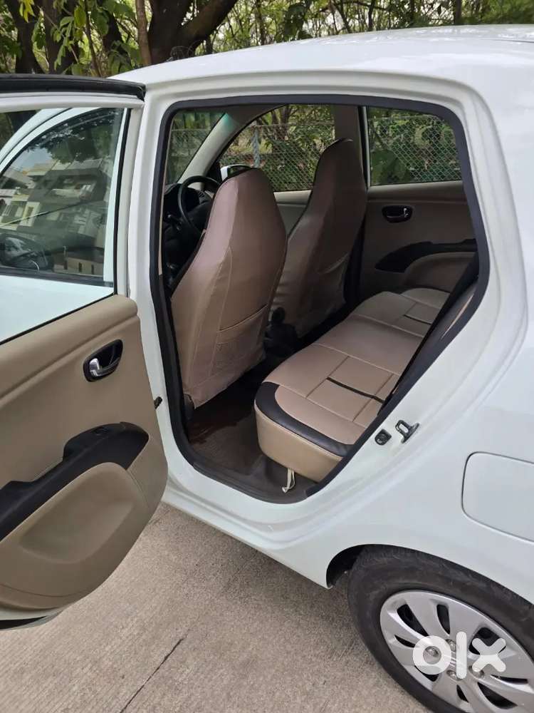 Hyundai I10 Sportz 2011 Model Well Maintained