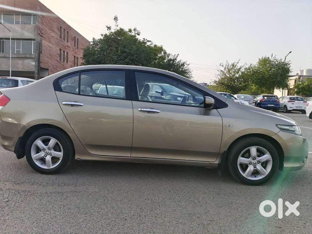 Honda City 2011-2013 V At Exclusive, 2010, Petrol