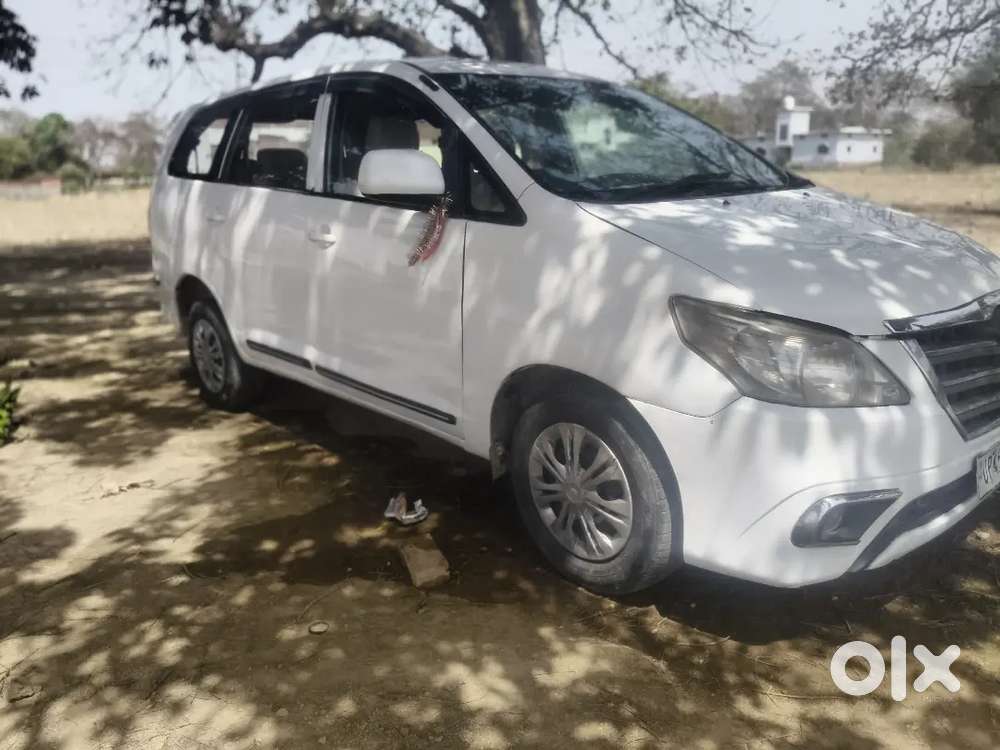 Toyota Innova 2011
