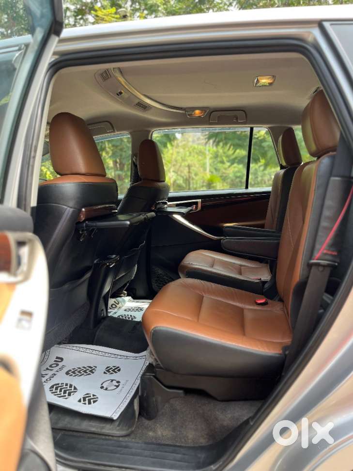 Toyota Innova Crysta 2.8 Z, 2016, Diesel