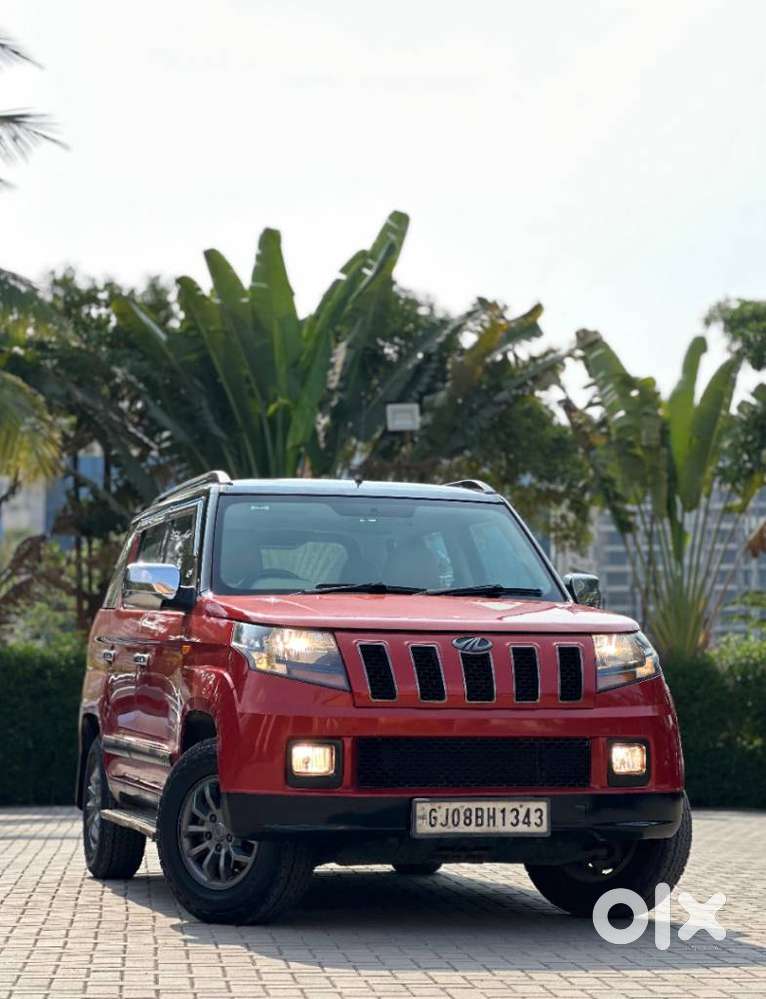 Mahindra Tuv 300 T10 Dual Tone, 2018, Diesel